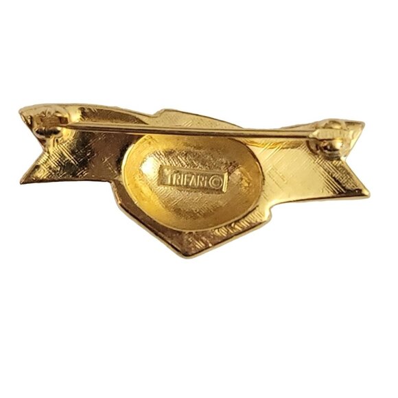 Trifari Crown Over T Gold tone Red White Enamel Love Knot Ribbon Bar Pin, Signed - Picture 5 of 9